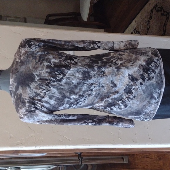 David Cline Gray and Taupe Long Sleeve Blouse - Picture 5 of 9